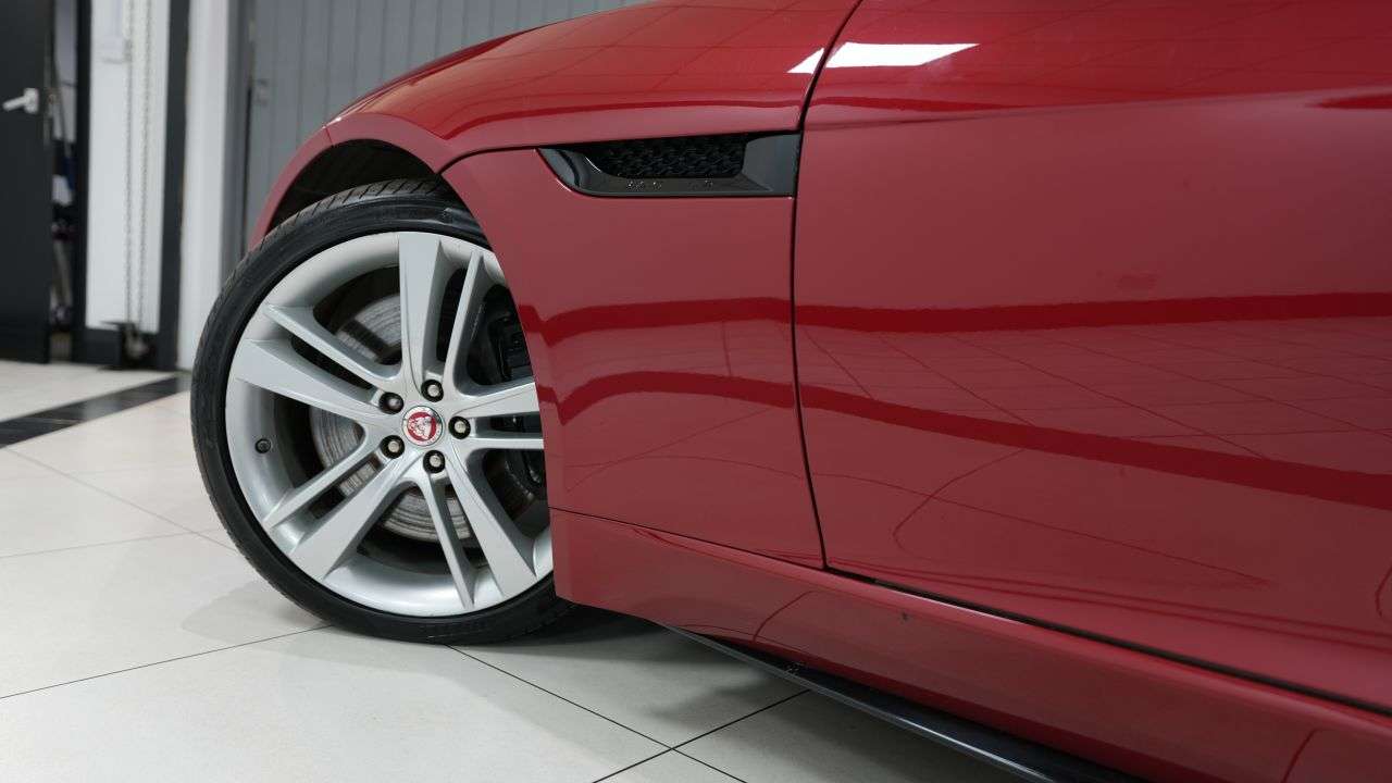 2013 JAGUAR F-TYPE 2013 JAGUAR F-TYPE