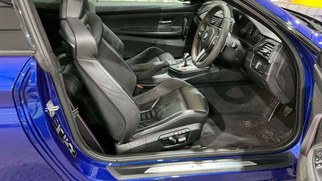 A 2018 BMW M4 3.0 BiTurbo CS Coupe 2dr Petrol DCT Euro 6 (s/s) (460 ps) VERY RARE LOW MIL A 2018 BMW M4 3.0 BiTurbo CS Coupe 2dr Petrol DCT Euro 6 (s/s) (460 ps) VERY RARE LOW MIL