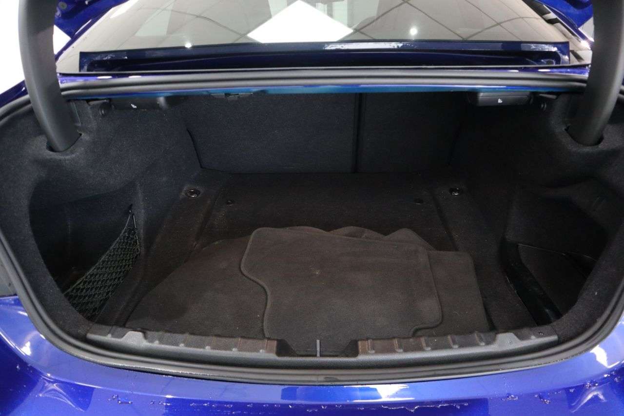 2018 BMW M4 2018 BMW M4