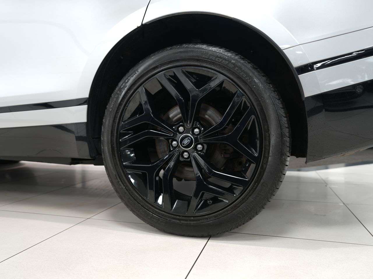 2019 LAND ROVER RANGE ROVER VELAR 2019 LAND ROVER RANGE ROVER VELAR