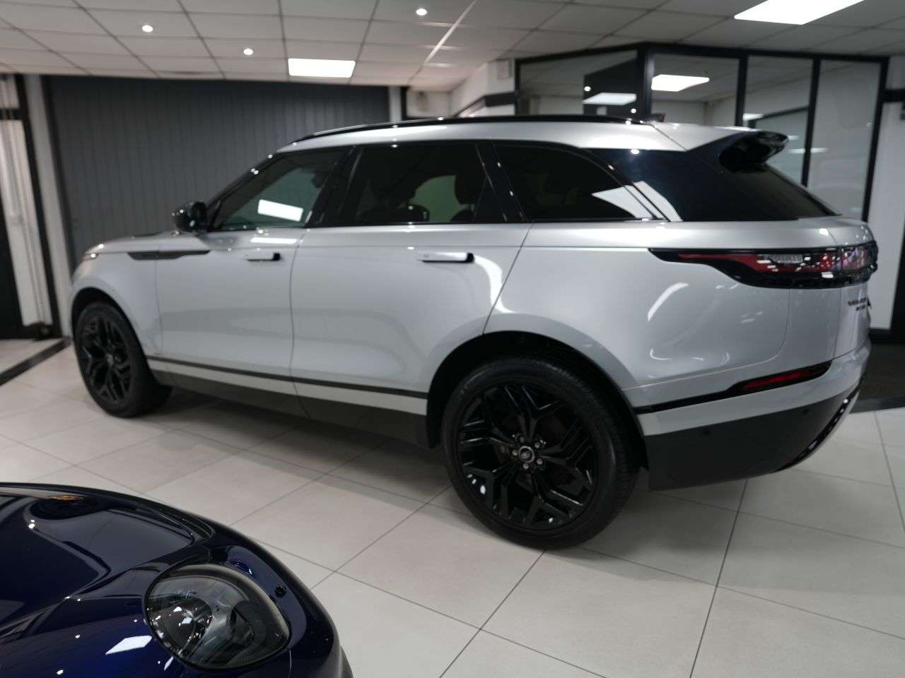 2019 LAND ROVER RANGE ROVER VELAR 2019 LAND ROVER RANGE ROVER VELAR