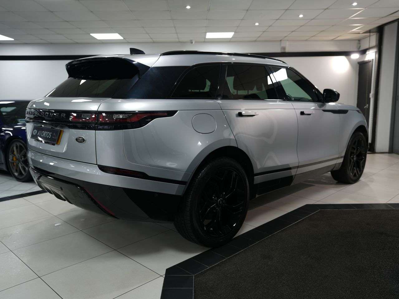 2019 LAND ROVER RANGE ROVER VELAR 2019 LAND ROVER RANGE ROVER VELAR