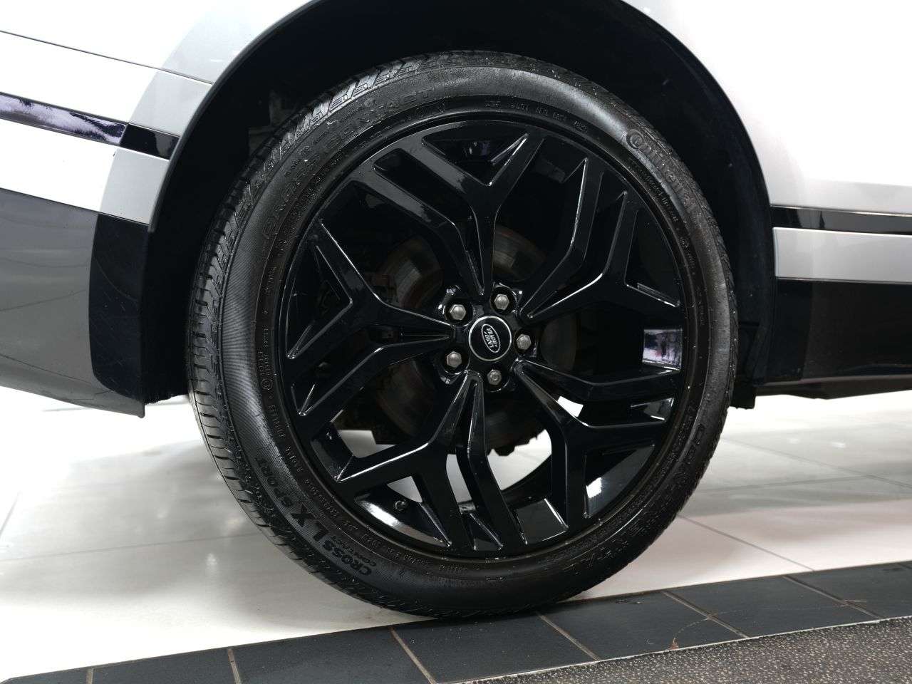 2019 LAND ROVER RANGE ROVER VELAR 2019 LAND ROVER RANGE ROVER VELAR
