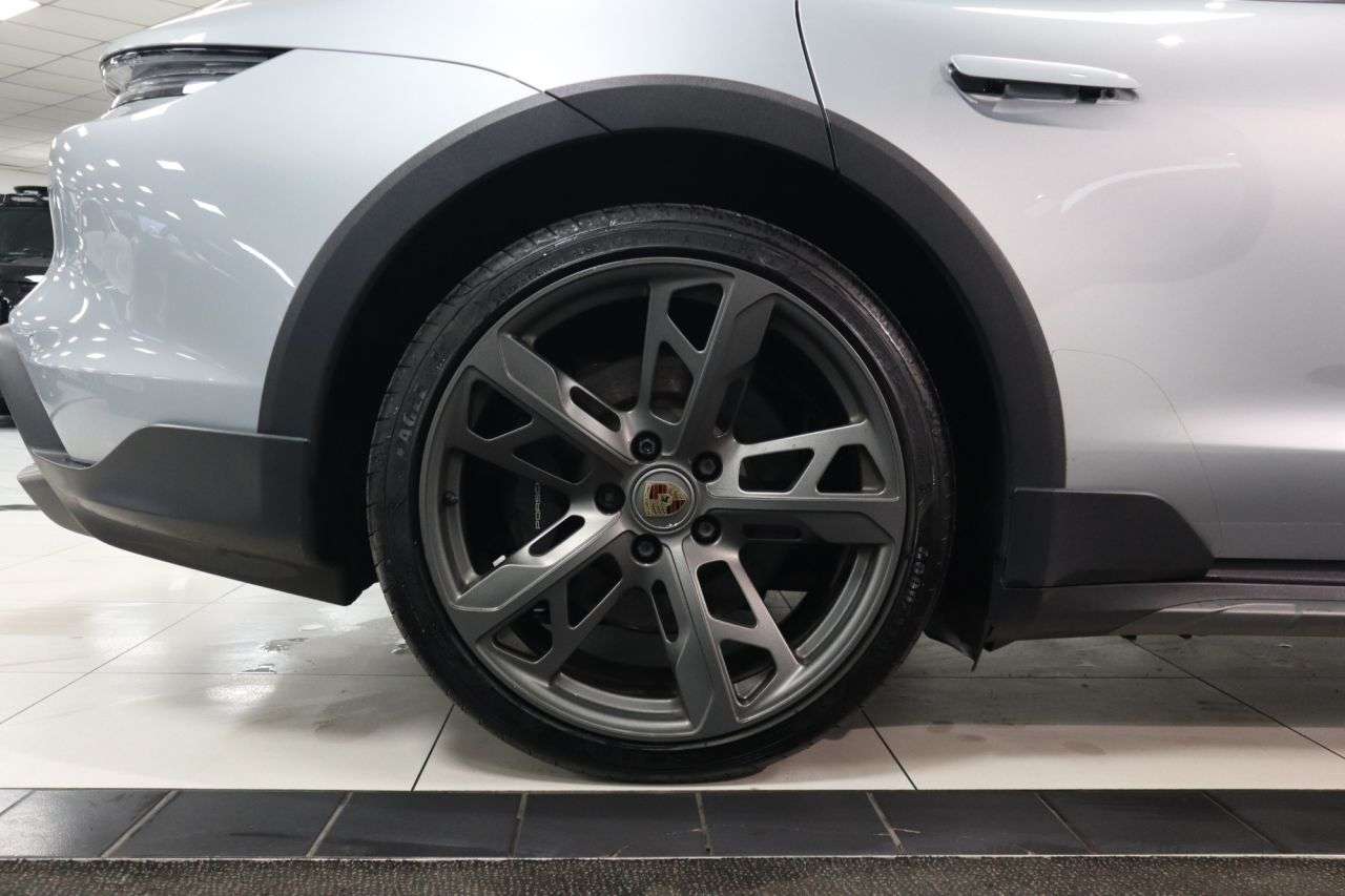 2022 PORSCHE TAYCAN 2022 PORSCHE TAYCAN