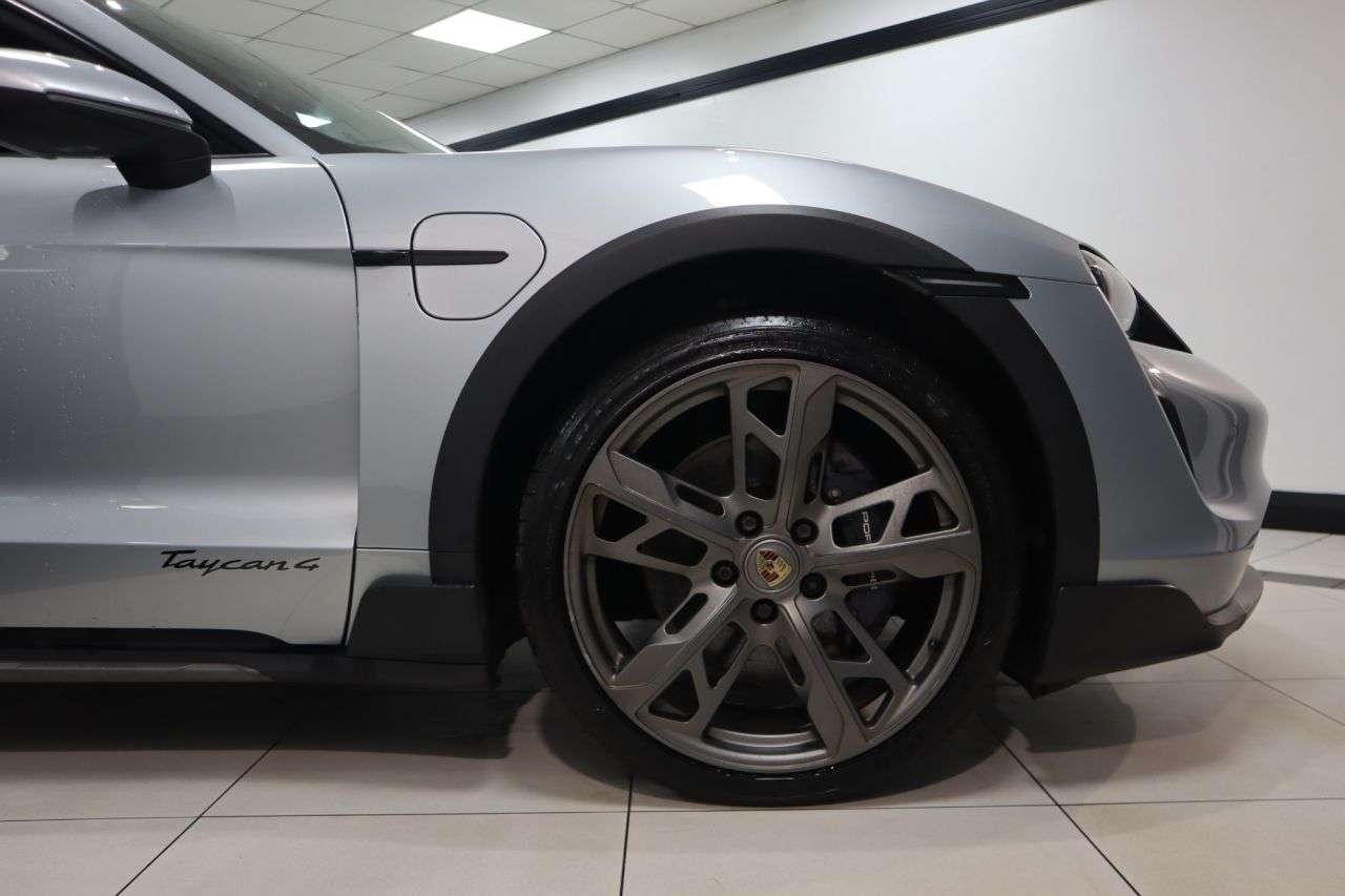 2022 PORSCHE TAYCAN 2022 PORSCHE TAYCAN