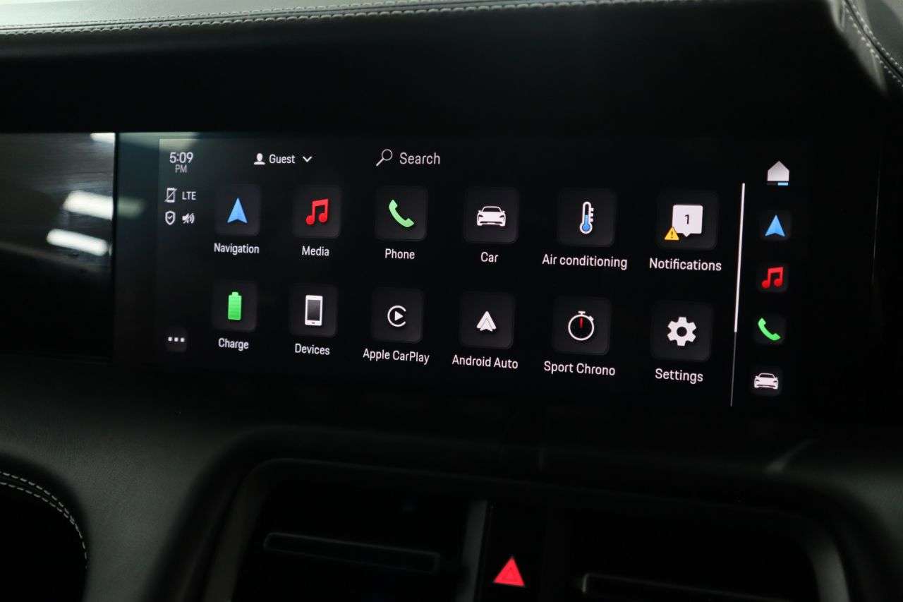 2022 PORSCHE TAYCAN 2022 PORSCHE TAYCAN