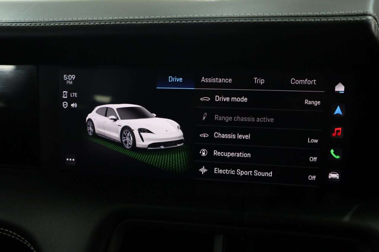 2022 PORSCHE TAYCAN 2022 PORSCHE TAYCAN