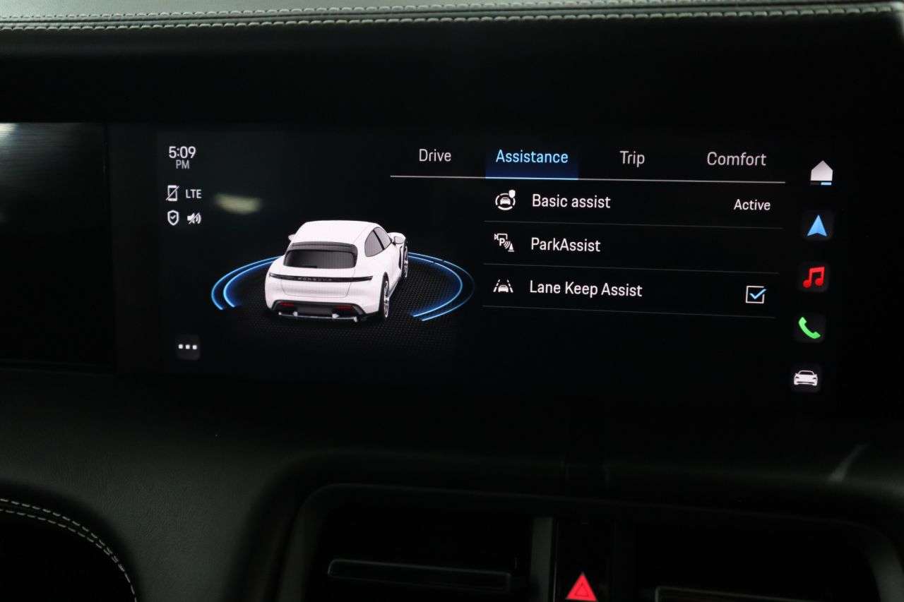 2022 PORSCHE TAYCAN 2022 PORSCHE TAYCAN