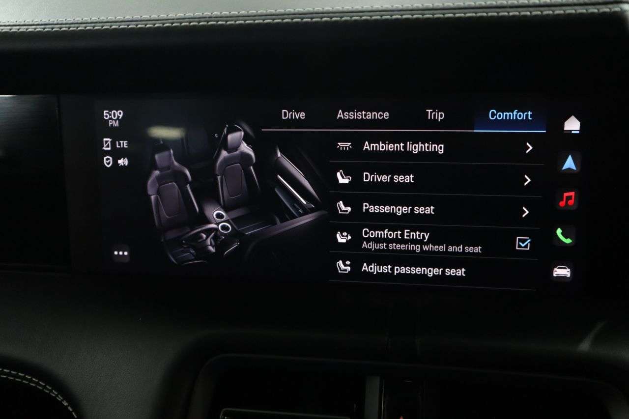 2022 PORSCHE TAYCAN 2022 PORSCHE TAYCAN