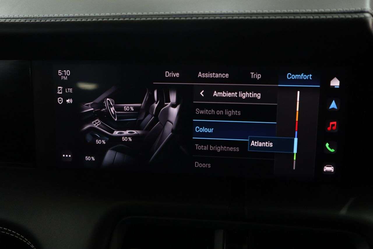 2022 PORSCHE TAYCAN 2022 PORSCHE TAYCAN