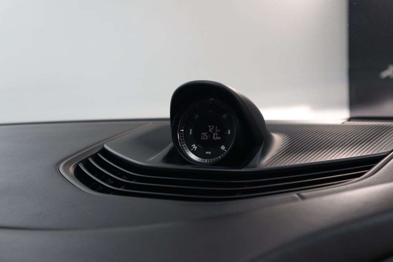 2022 PORSCHE TAYCAN 2022 PORSCHE TAYCAN