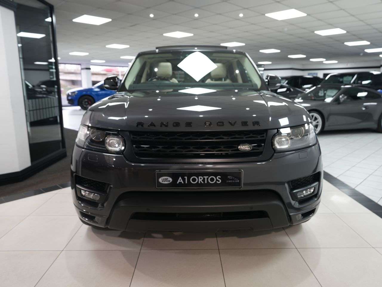 A 2017 LAND ROVER RANGE ROVER SPORT 3.0 SD V6 HSE Dynamic SUV 5dr Diesel Auto 4WD Euro 6 (s/s) (306 ps) 1 OWNER A 2017 LAND ROVER RANGE ROVER SPORT 3.0 SD V6 HSE Dynamic SUV 5dr Diesel Auto 4WD Euro 6 (s/s) (306 ps) 1 OWNER