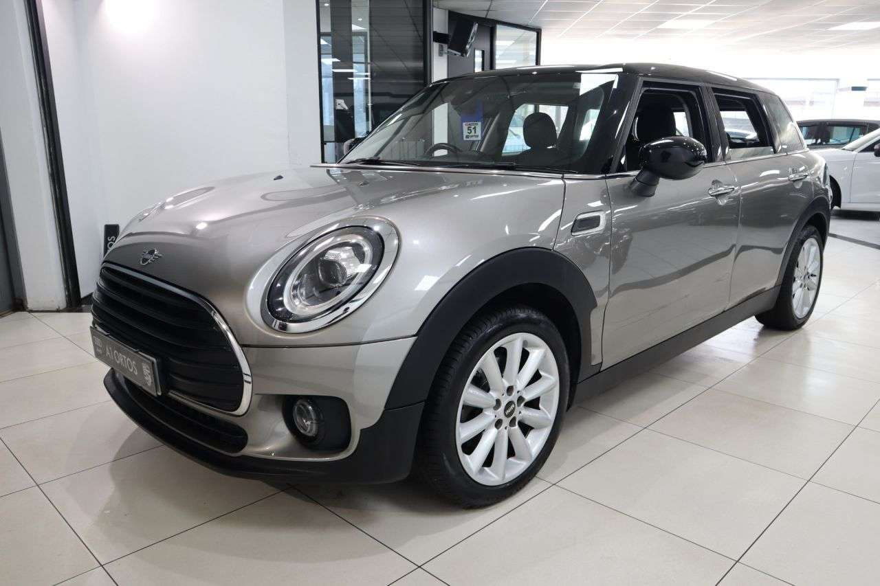 A 2020 MINI CLUBMAN 1.5 Cooper Classic Estate 6dr Petrol Manual Euro 6 (s/s) (136 ps) MINI MAIN A 2020 MINI CLUBMAN 1.5 Cooper Classic Estate 6dr Petrol Manual Euro 6 (s/s) (136 ps) MINI MAIN