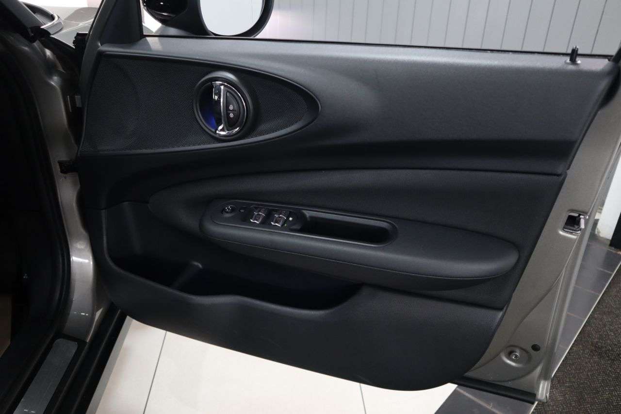 2020 MINI CLUBMAN 2020 MINI CLUBMAN