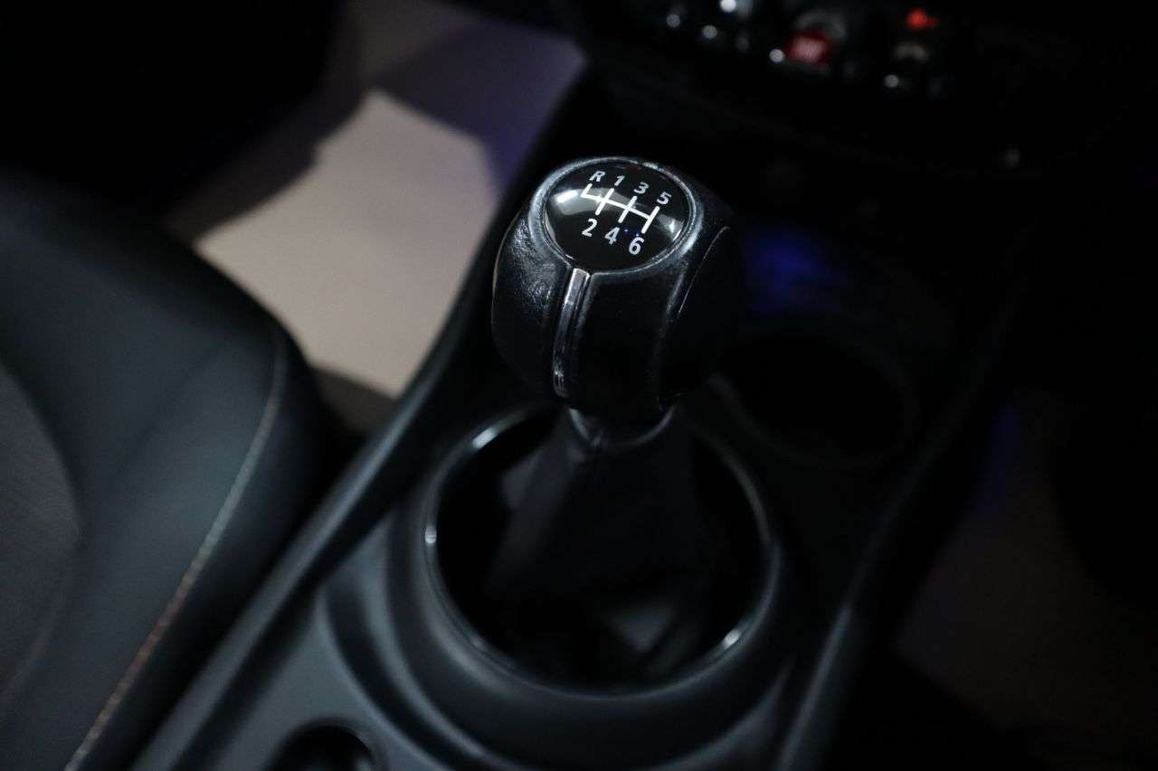 2020 MINI CLUBMAN 2020 MINI CLUBMAN