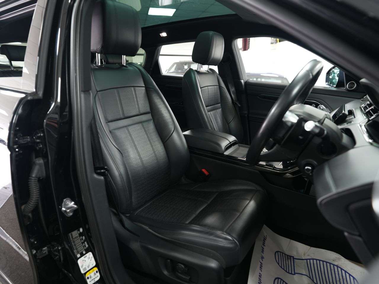 2019 LAND ROVER RANGE ROVER EVOQUE 2019 LAND ROVER RANGE ROVER EVOQUE