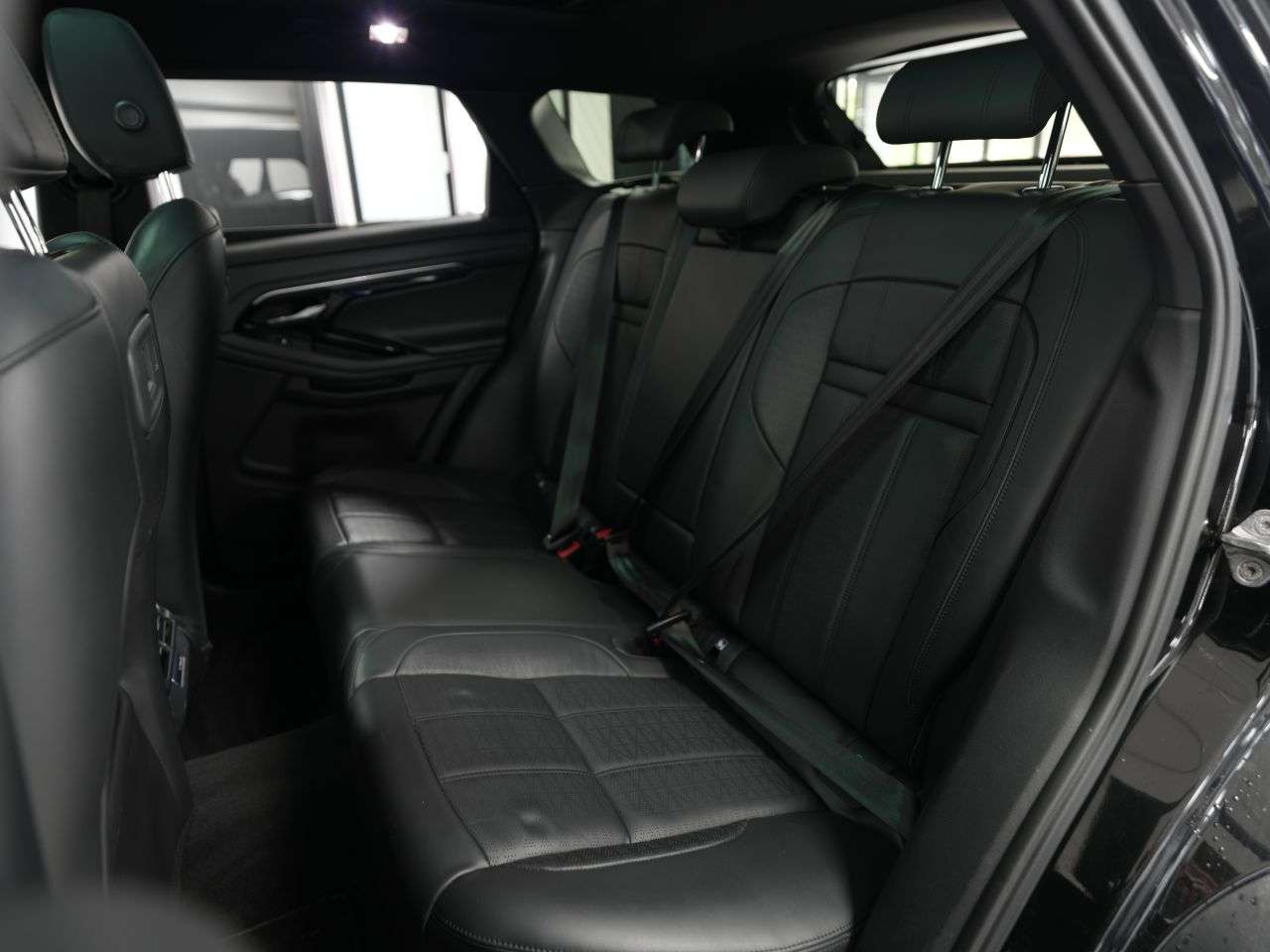 2019 LAND ROVER RANGE ROVER EVOQUE 2019 LAND ROVER RANGE ROVER EVOQUE