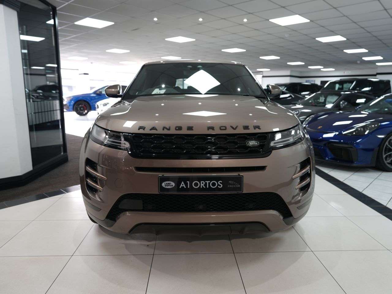 A 2020 LAND ROVER RANGE ROVER EVOQUE 2.0 D180 MHEV R-Dynamic HSE SUV 5dr Diesel Auto 4WD Euro 6 (s/s) (180 ps) F A 2020 LAND ROVER RANGE ROVER EVOQUE 2.0 D180 MHEV R-Dynamic HSE SUV 5dr Diesel Auto 4WD Euro 6 (s/s) (180 ps) F