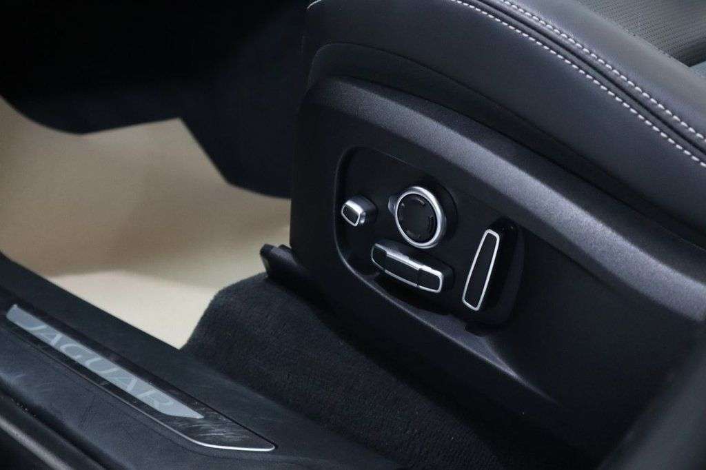 2021 JAGUAR F-PACE 2021 JAGUAR F-PACE