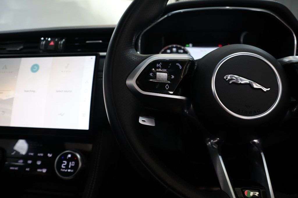 2021 JAGUAR F-PACE 2021 JAGUAR F-PACE