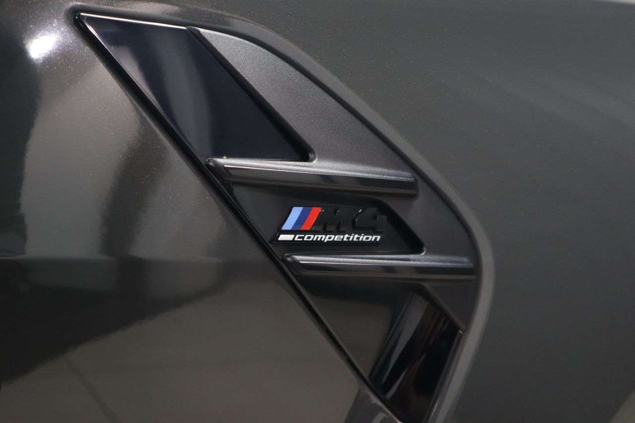 2023 BMW M4 2023 BMW M4