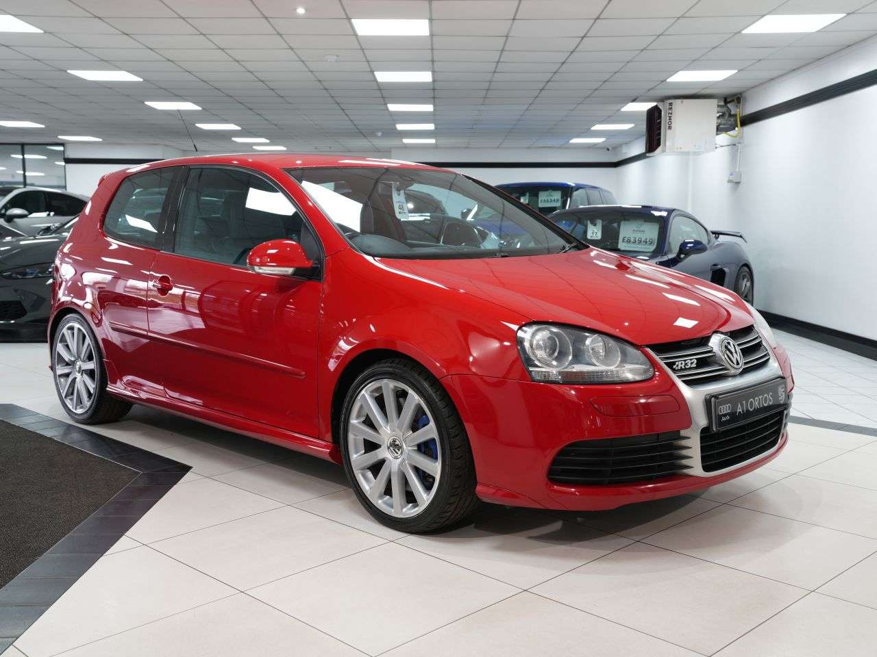 A 2008 VOLKSWAGEN GOLF 3.2 V6 R32 Hatchback 3dr Petrol Manual 4Motion (257 g/km, 247 bhp) SUPER RA A 2008 VOLKSWAGEN GOLF 3.2 V6 R32 Hatchback 3dr Petrol Manual 4Motion (257 g/km, 247 bhp) SUPER RA