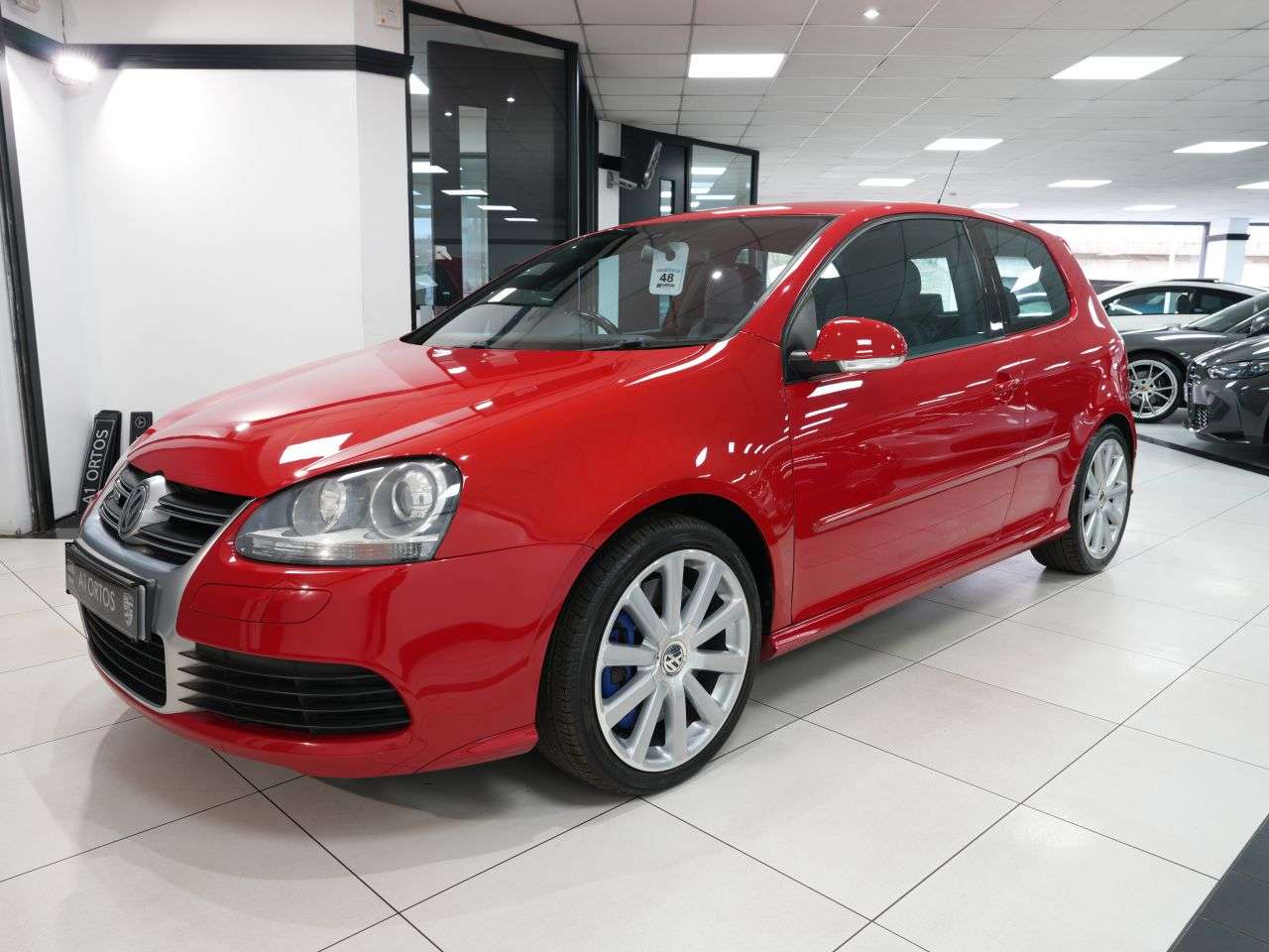 A 2008 VOLKSWAGEN GOLF 3.2 V6 R32 Hatchback 3dr Petrol Manual 4Motion (257 g/km, 247 bhp) SUPER RA A 2008 VOLKSWAGEN GOLF 3.2 V6 R32 Hatchback 3dr Petrol Manual 4Motion (257 g/km, 247 bhp) SUPER RA