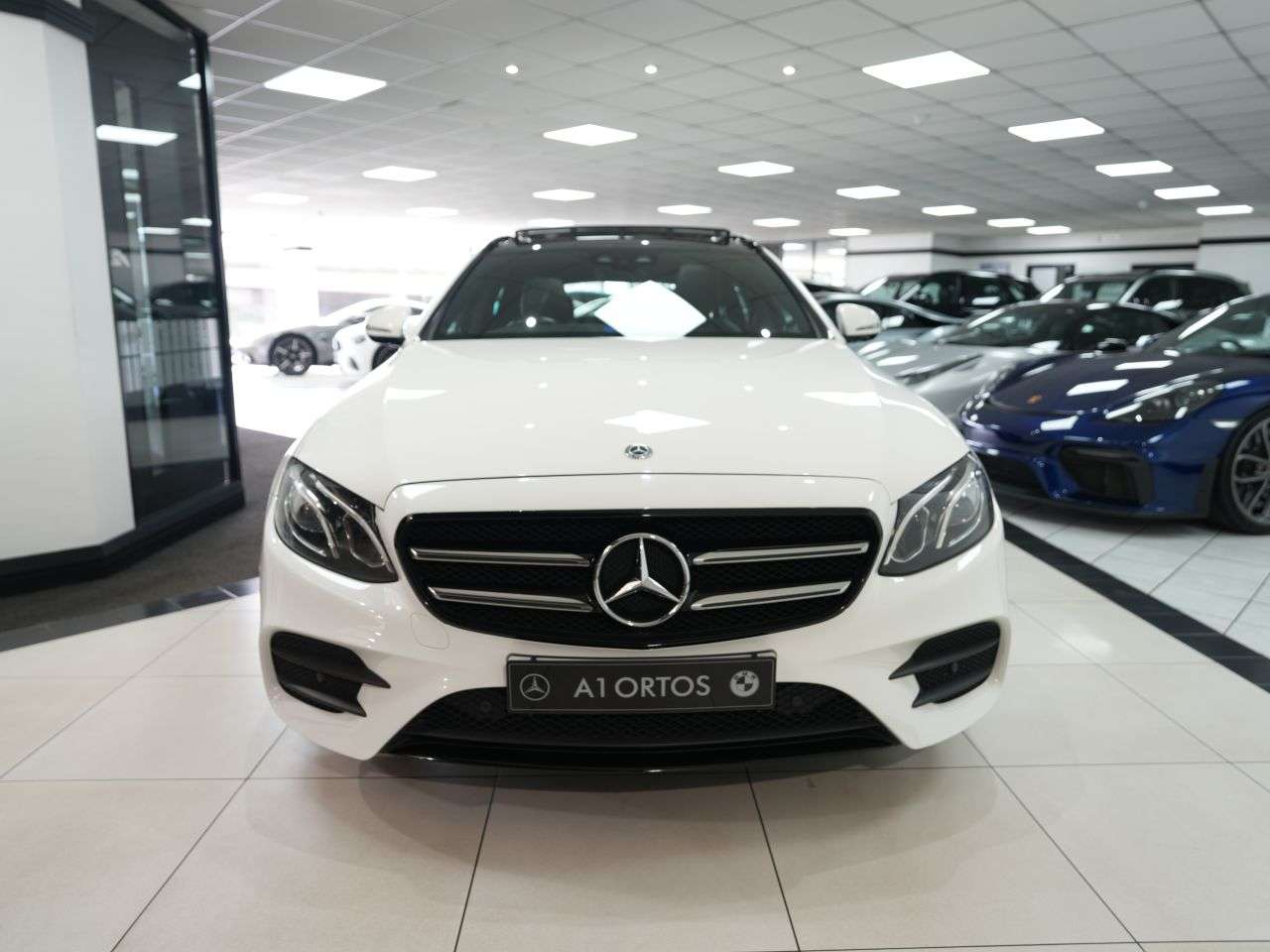 A 2018 MERCEDES-BENZ E-CLASS 2.0 E220d AMG Line (Premium) Estate 5dr Diesel G-Tronic+ Euro 6 (s/s) (194 A 2018 MERCEDES-BENZ E-CLASS 2.0 E220d AMG Line (Premium) Estate 5dr Diesel G-Tronic+ Euro 6 (s/s) (194