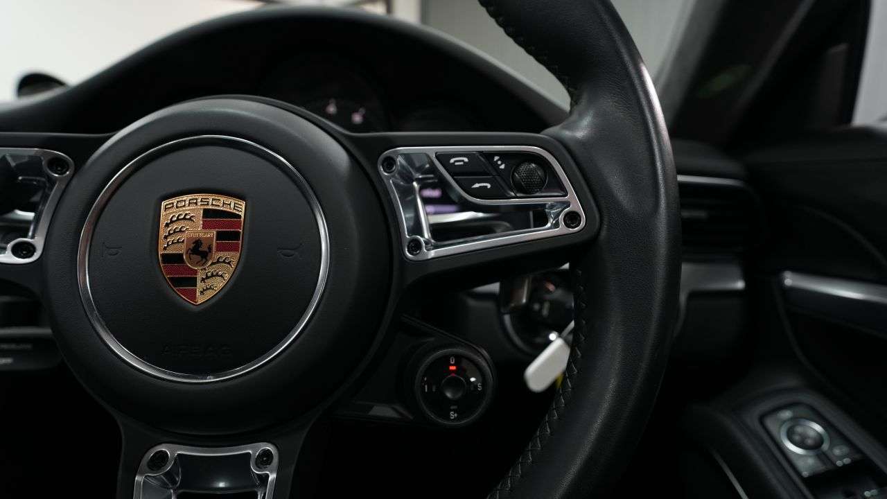 2017 PORSCHE 911 2017 PORSCHE 911