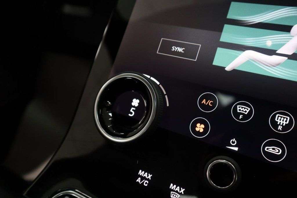 2020 LAND ROVER RANGE ROVER VELAR 2020 LAND ROVER RANGE ROVER VELAR