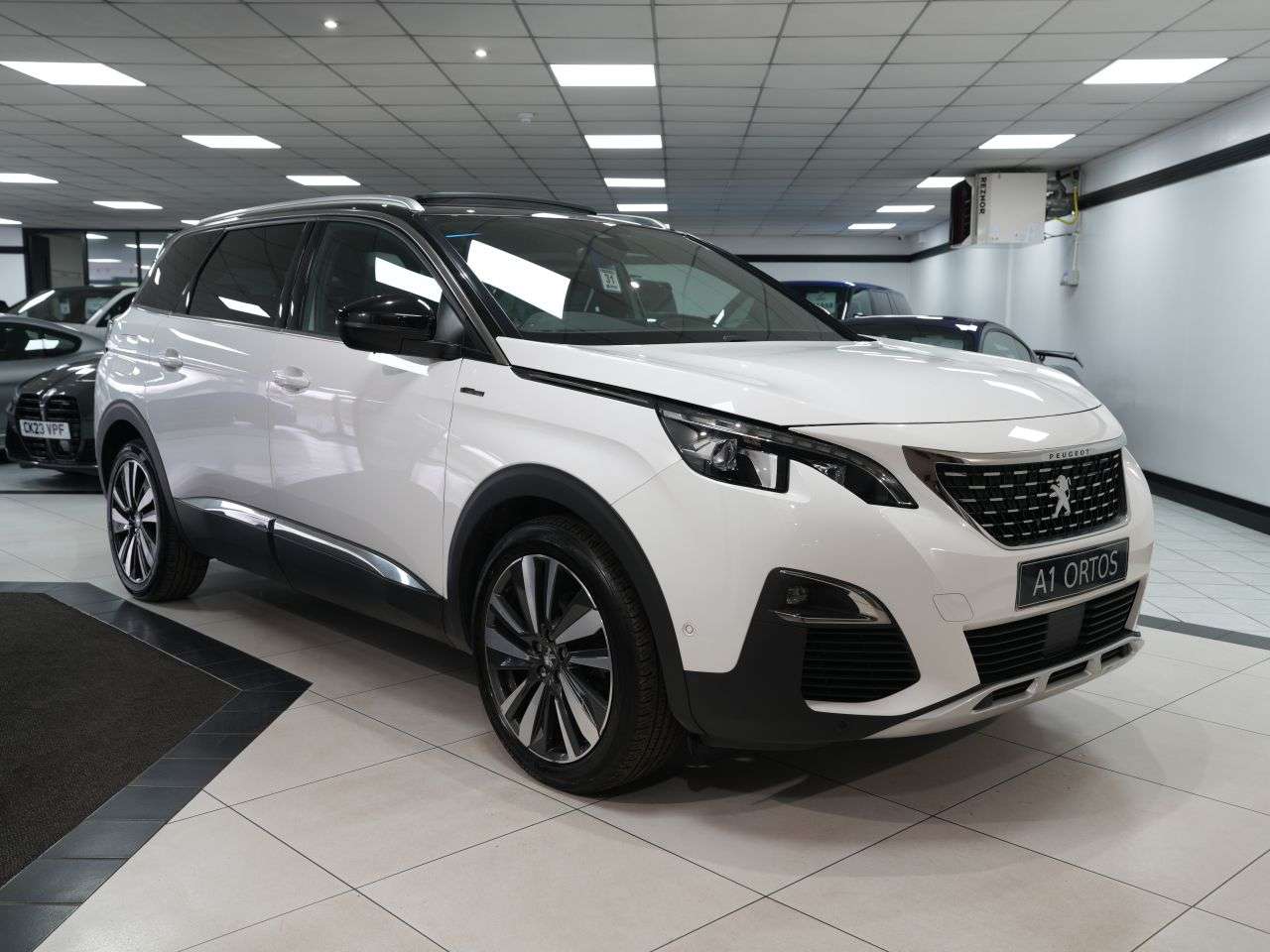 A 2019 PEUGEOT 5008 1.2 PureTech GT Line Premium SUV 5dr Petrol Manual Euro 6 (s/s) (130 ps) 1 A 2019 PEUGEOT 5008 1.2 PureTech GT Line Premium SUV 5dr Petrol Manual Euro 6 (s/s) (130 ps) 1