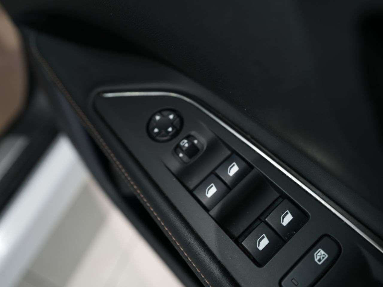 2019 PEUGEOT 5008 2019 PEUGEOT 5008