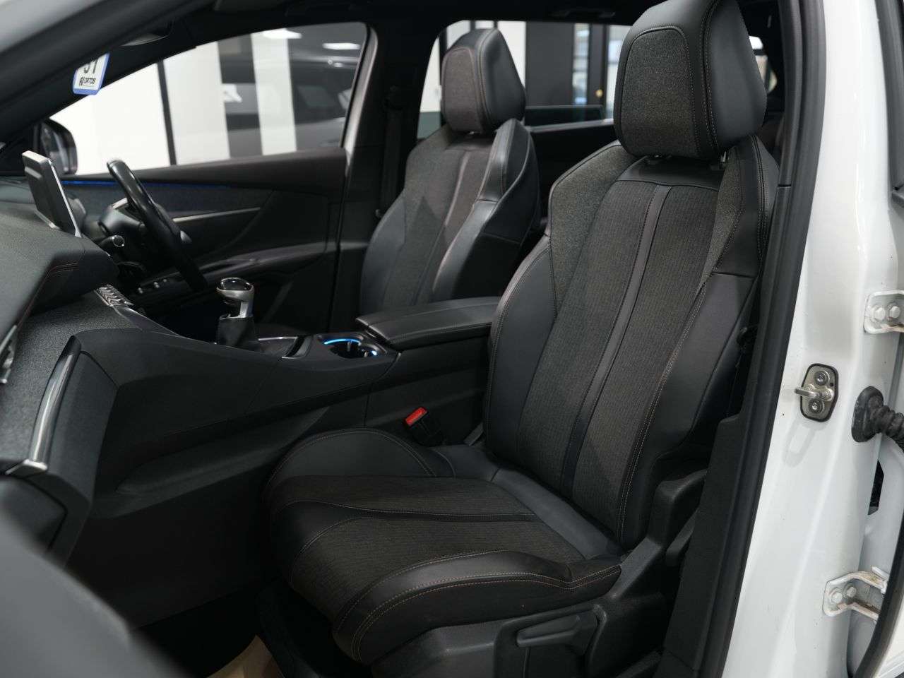 2019 PEUGEOT 5008 2019 PEUGEOT 5008