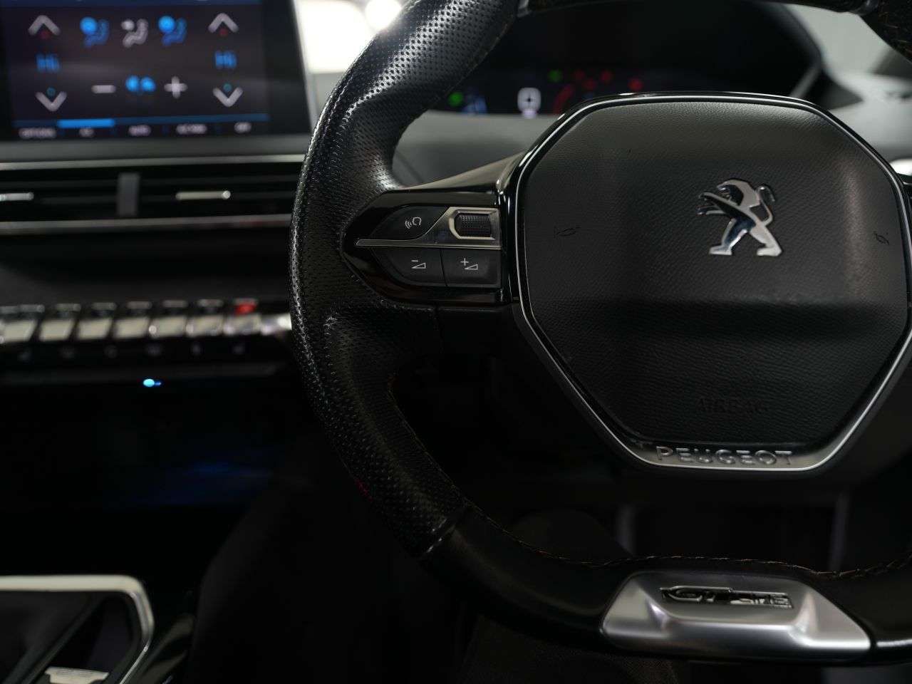 2019 PEUGEOT 5008 2019 PEUGEOT 5008