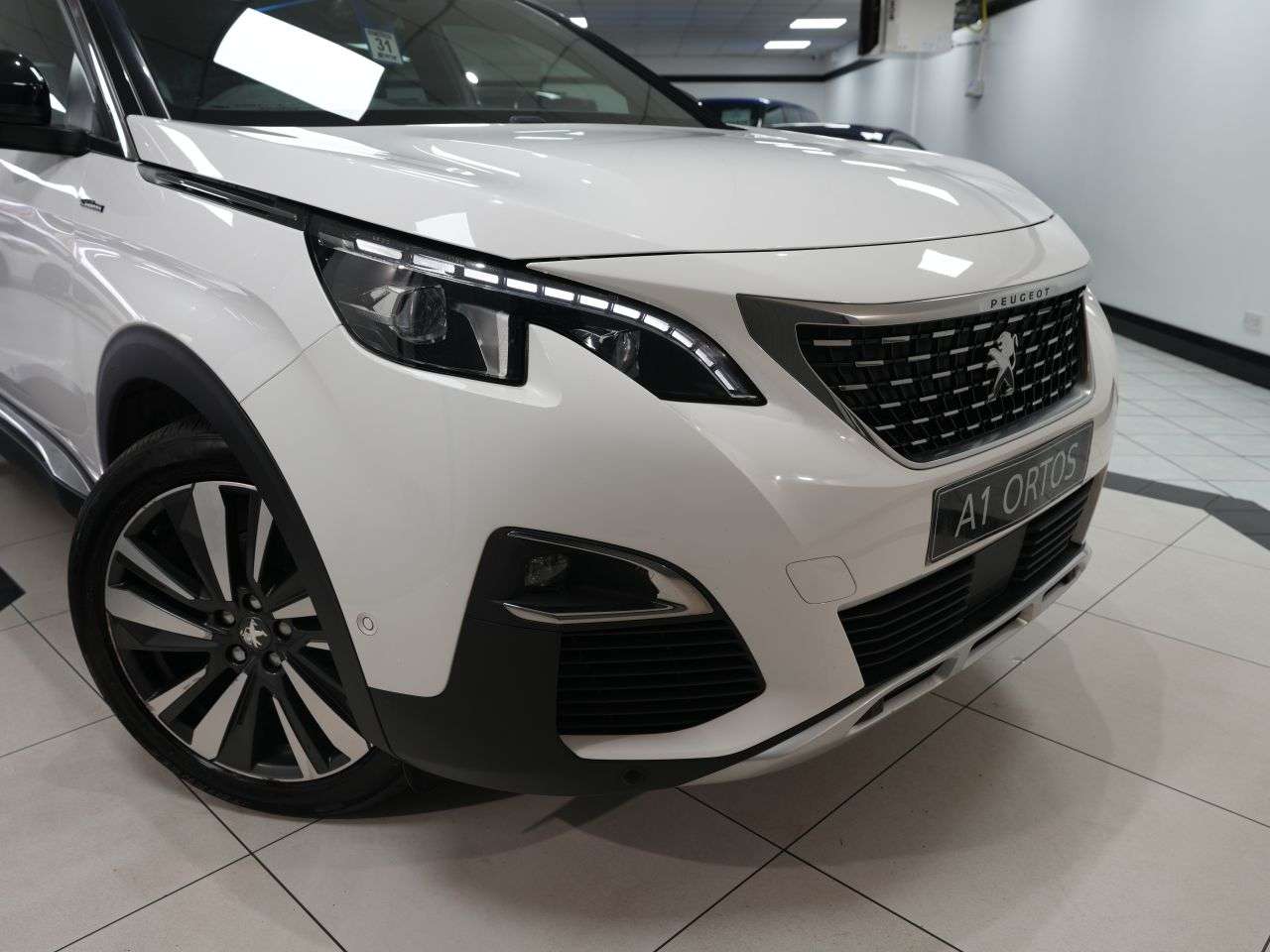 2019 PEUGEOT 5008 2019 PEUGEOT 5008