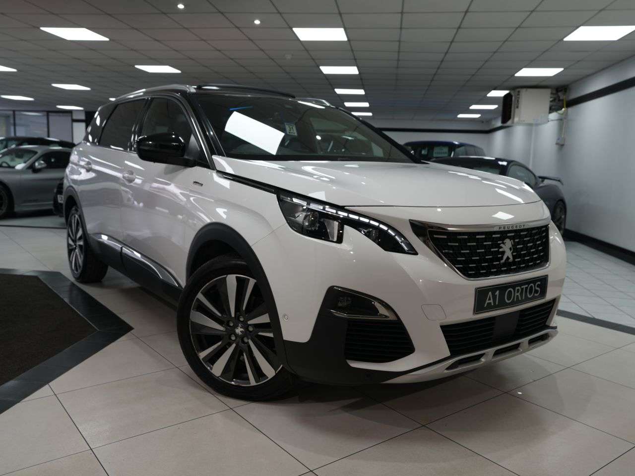 2019 PEUGEOT 5008 2019 PEUGEOT 5008