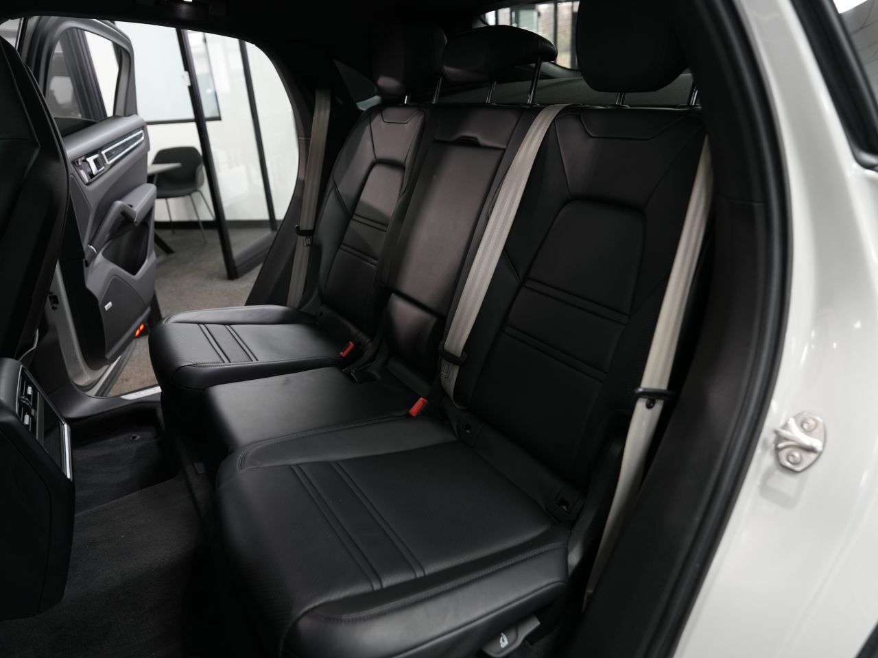 2023 PORSCHE CAYENNE 2023 PORSCHE CAYENNE