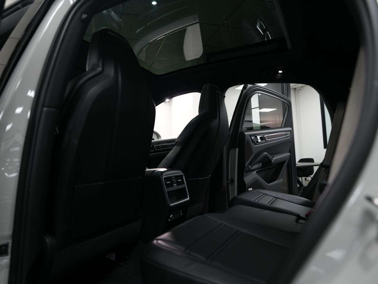 2023 PORSCHE CAYENNE 2023 PORSCHE CAYENNE