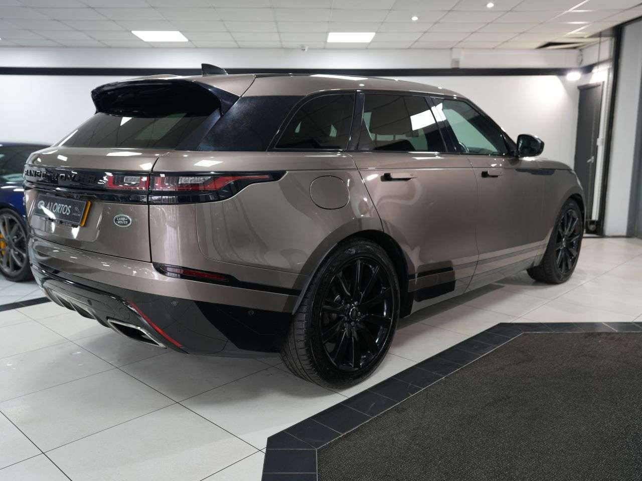 2018 LAND ROVER RANGE ROVER VELAR 2018 LAND ROVER RANGE ROVER VELAR