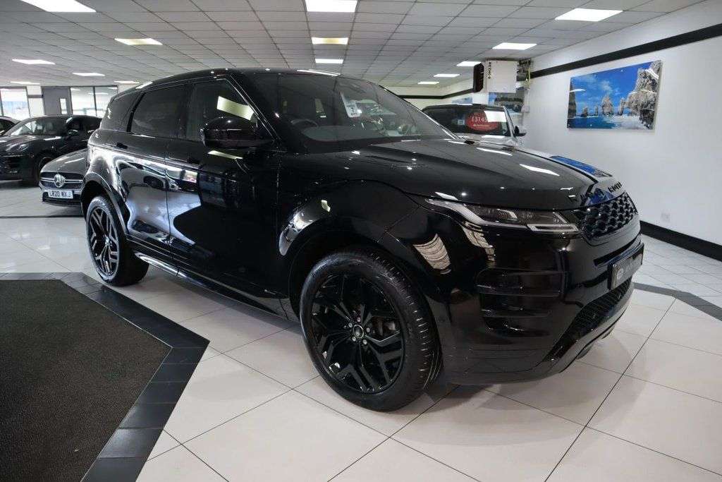 A 2019 LAND ROVER RANGE ROVER EVOQUE 2.0 D180 R-Dynamic SE SUV 5dr Diesel Auto 4WD Euro 6 (s/s) (180 ps) STUNNIN A 2019 LAND ROVER RANGE ROVER EVOQUE 2.0 D180 R-Dynamic SE SUV 5dr Diesel Auto 4WD Euro 6 (s/s) (180 ps) STUNNIN
