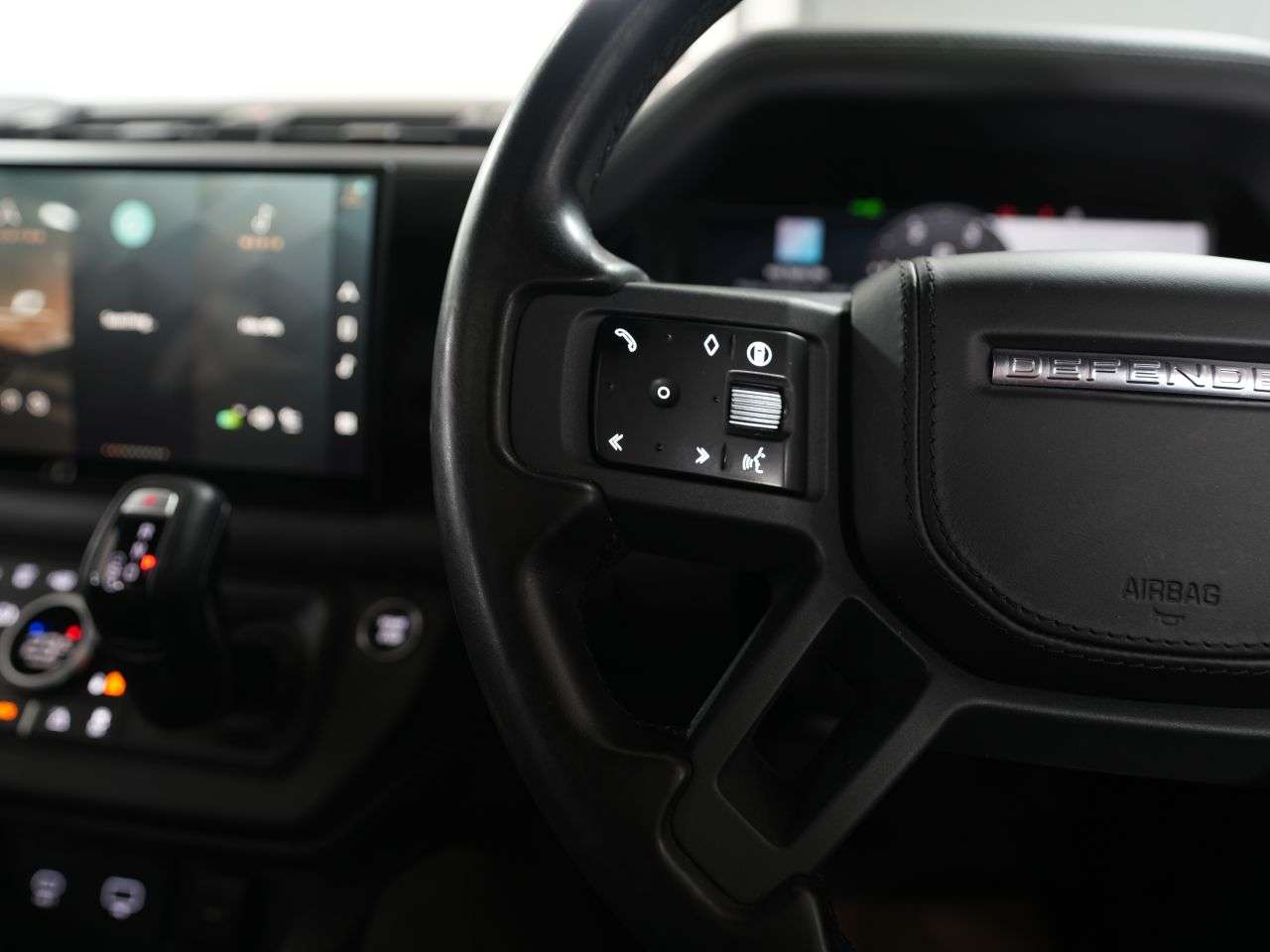 2024 LAND ROVER DEFENDER 2024 LAND ROVER DEFENDER