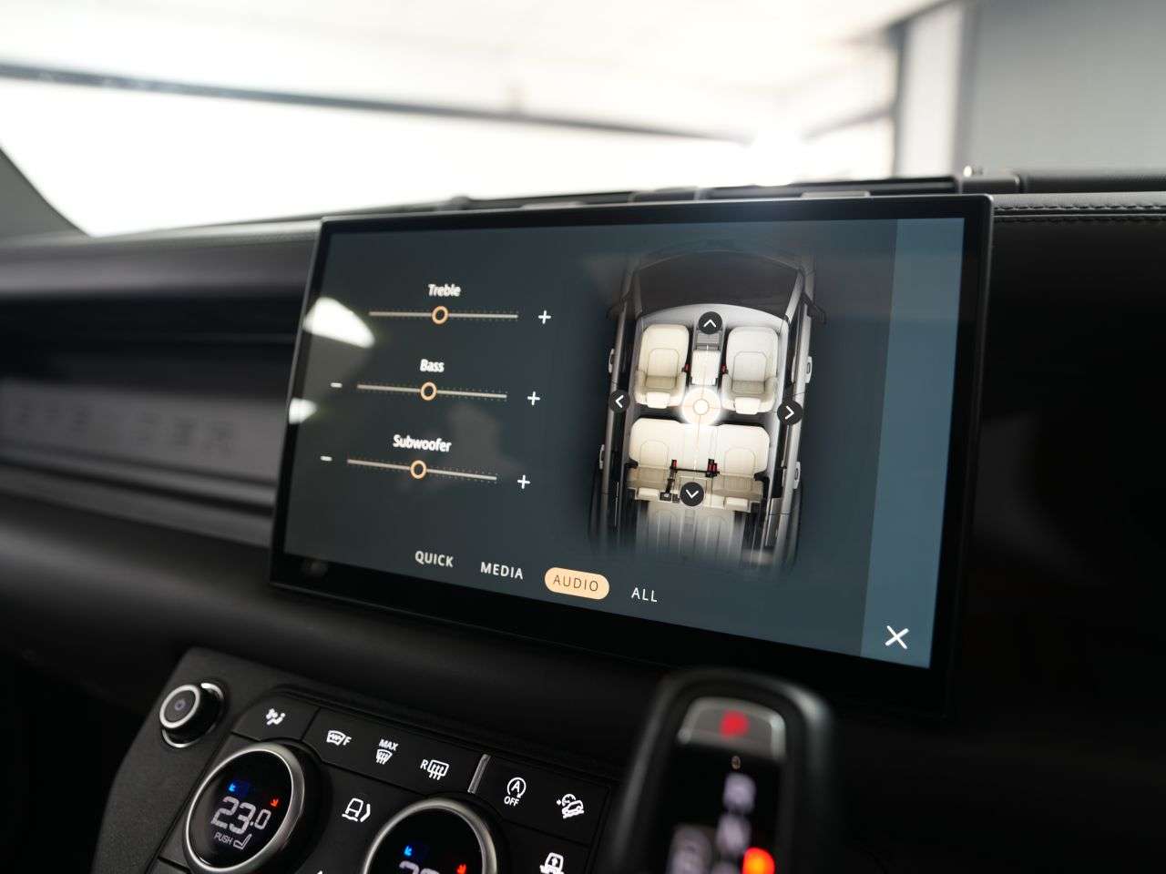 2024 LAND ROVER DEFENDER 2024 LAND ROVER DEFENDER