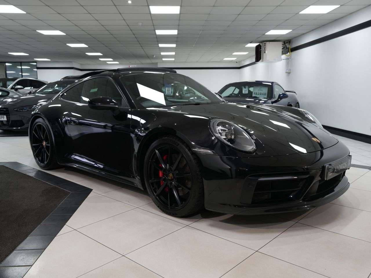 A 2019 PORSCHE 911 3.0T 992 Carrera 4S Coupe 2dr Petrol PDK 4WD Euro 6 (s/s) (450 ps) FULL HIS A 2019 PORSCHE 911 3.0T 992 Carrera 4S Coupe 2dr Petrol PDK 4WD Euro 6 (s/s) (450 ps) FULL HIS
