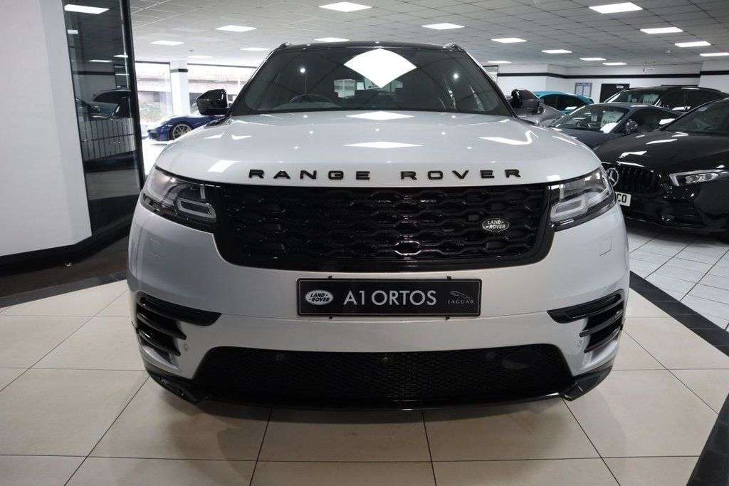 A 2020 LAND ROVER RANGE ROVER VELAR 2.0 D180 R-Dynamic SE SUV 5dr Diesel Auto 4WD Euro 6 (s/s) (180 ps) 1 FORME A 2020 LAND ROVER RANGE ROVER VELAR 2.0 D180 R-Dynamic SE SUV 5dr Diesel Auto 4WD Euro 6 (s/s) (180 ps) 1 FORME
