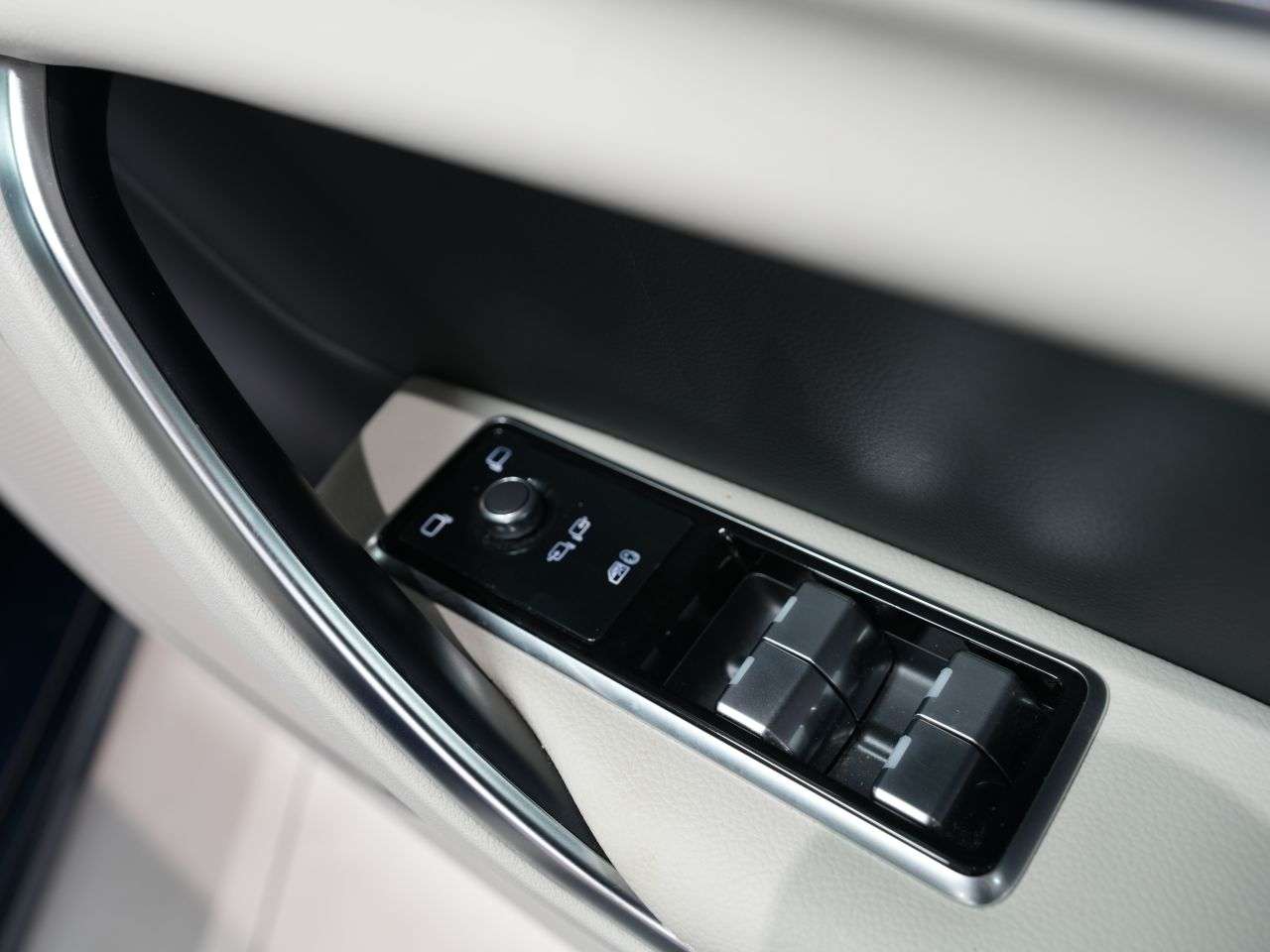 2023 JAGUAR XF 2023 JAGUAR XF