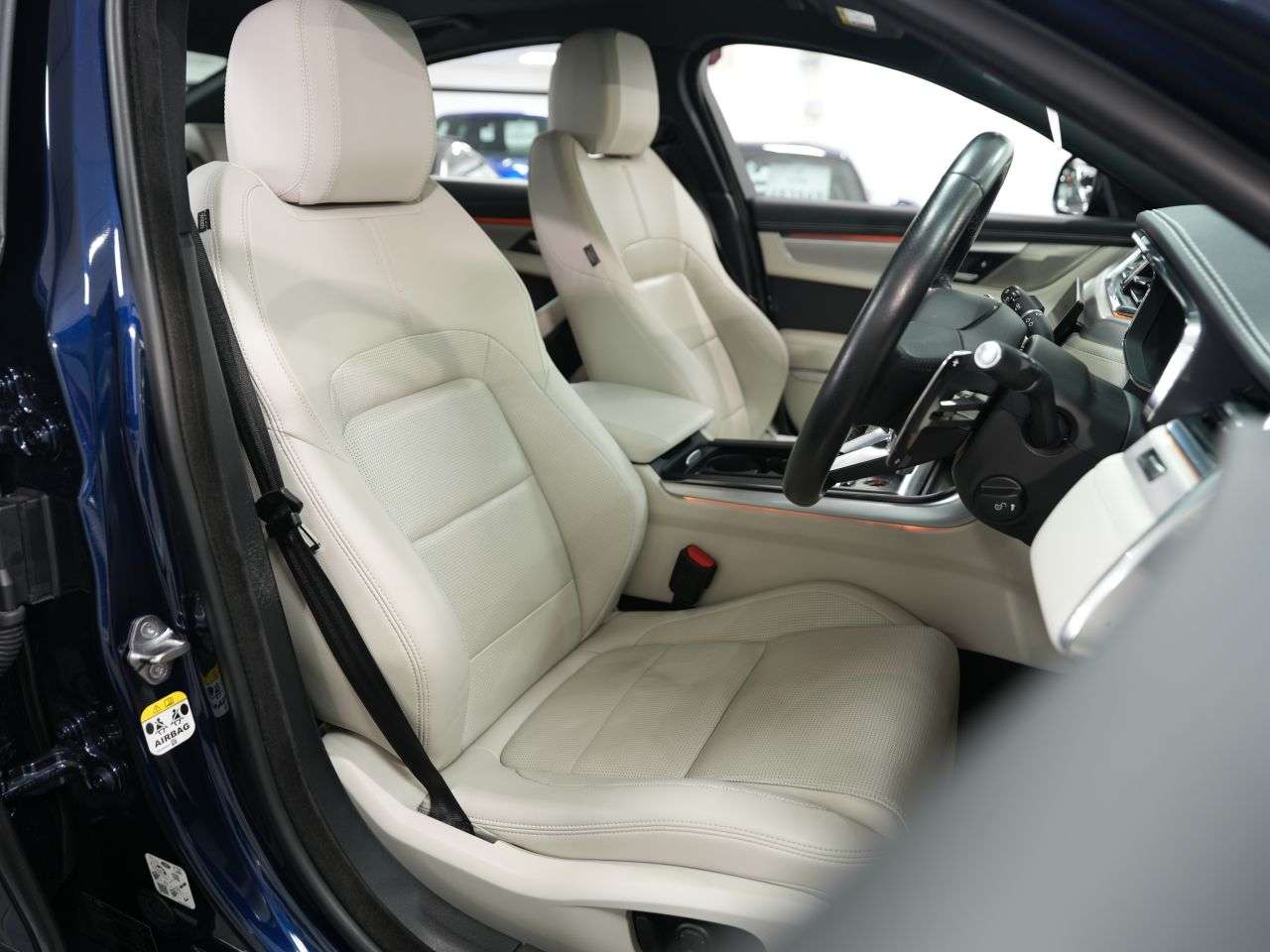 2023 JAGUAR XF 2023 JAGUAR XF