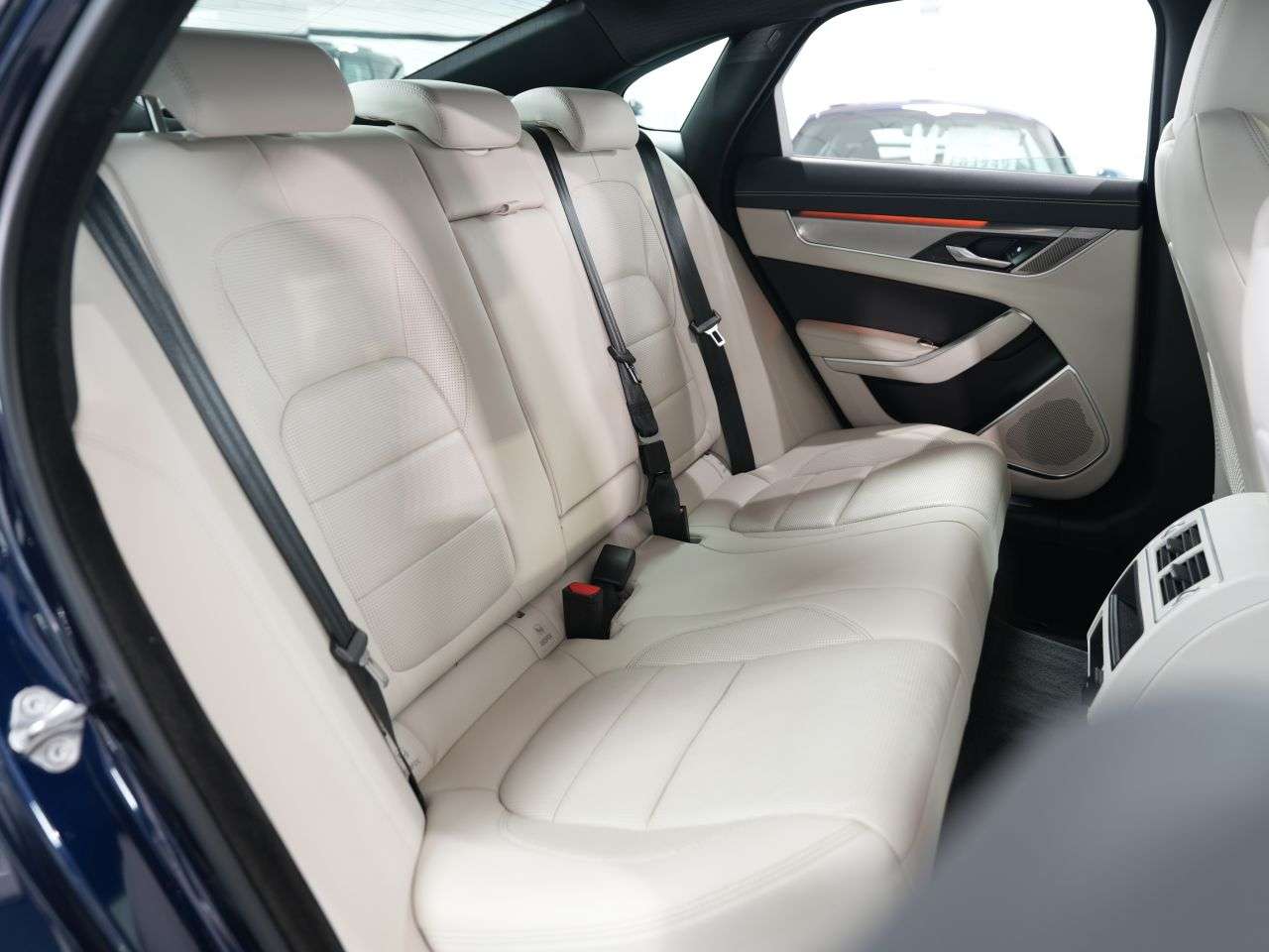 2023 JAGUAR XF 2023 JAGUAR XF