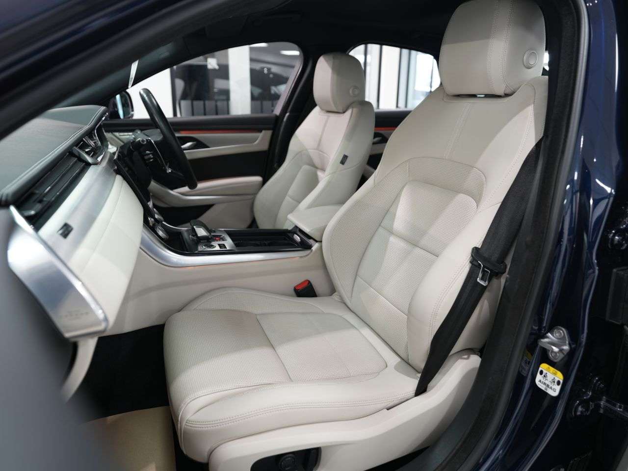 2023 JAGUAR XF 2023 JAGUAR XF
