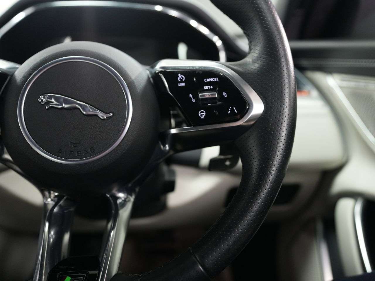 2023 JAGUAR XF 2023 JAGUAR XF