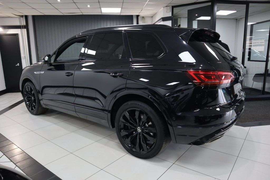 2022 VOLKSWAGEN TOUAREG 2022 VOLKSWAGEN TOUAREG